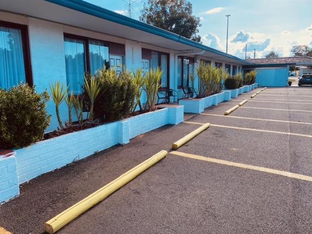 タムワース バジェット モーテル エクステリア 写真